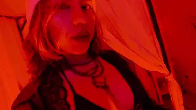 Snapshot of delilah_fix chatting on December 19, 9:22 pm delilah fix online show from December 19, 9:22 pm