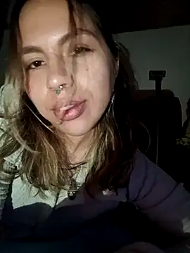 Snapshot of delilah_fix chatting on January 18, 12:47 am delilah fix online show from January 18, 12:47 am