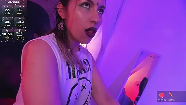 Snapshot of delilah_fix chatting on January 18, 8:45 pm delilah fix online show from January 18, 8:45 pm