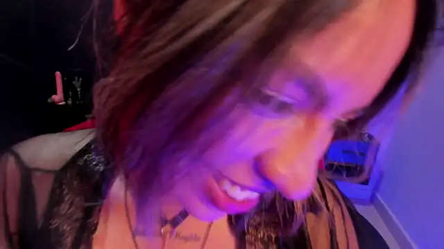 Snapshot of delilah_fix chatting on February 17, 9:43 pm delilah fix online show from February 17, 9:43 pm