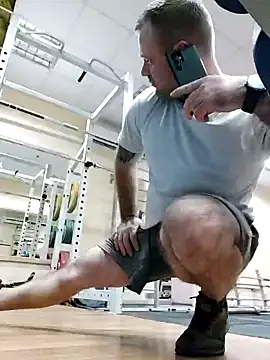 Snapshot of Crek666 chatting on February 1, 6:43 am Crek666 online show from February 1, 6:43 am