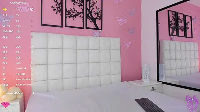 Snapshot of RenataJhonson_ chatting on March 8, 4:45 am RenataJhonson online show from March 8, 4:45 am