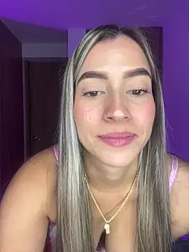 Issabela G1 online show from December 24, 4:55 am