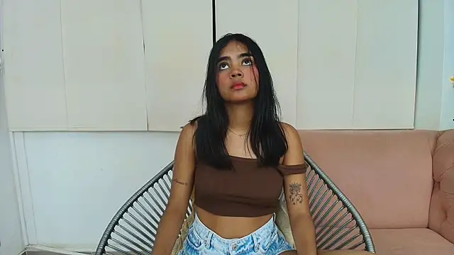 julieta aguilar1 online show from January 6, 7:24 pm