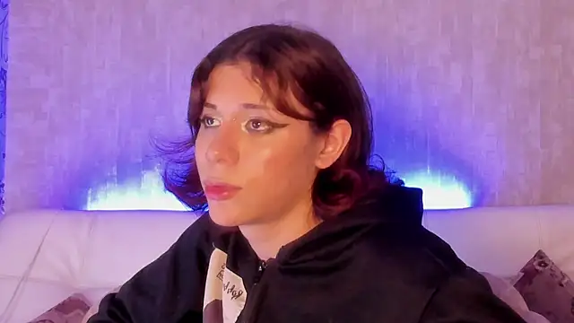 Snapshot of pixy_20 chatting on November 12, 8:59 am pixy 20 online show from November 12, 8:59 am