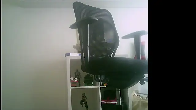 Snapshot of HotInMyAss chatting on October 3, 10:45 am HotInMyAss online show from October 3, 10:45 am