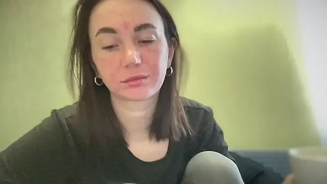 Snapshot of EvilDemon94 chatting on February 18, 9:43 am EvilDemon94 online show from February 18, 9:43 am