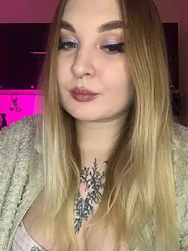 Greeenfriends6969 online show from January 15, 12:30 am