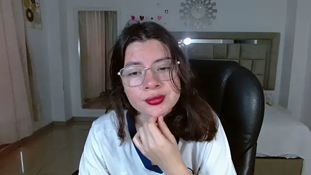 zoecruzz online show from October 7, 3:09 pm