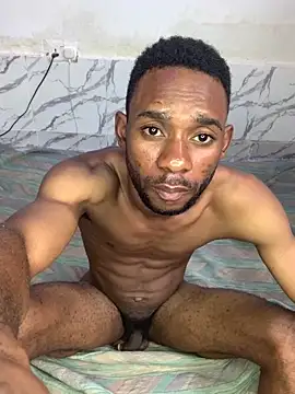 Snapshot of vergaswerrtt chatting on December 15, 11:36 am vergaswerrtt online show from December 15, 11:36 am