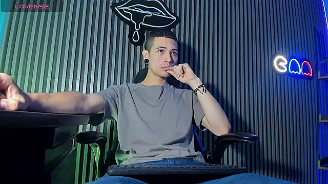 Snapshot of Jefer_rick_ chatting on October 5, 12:47 pm Jefer rick online show from October 5, 12:47 pm