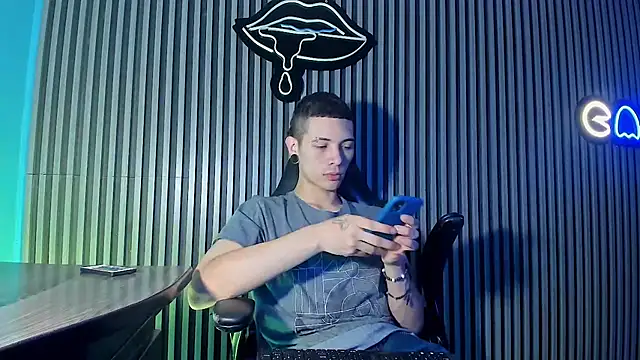 Snapshot of Jefer_rick_ chatting on October 6, 12:35 pm Jefer rick online show from October 6, 12:35 pm