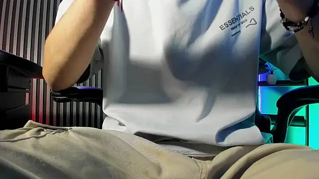 Snapshot of Jefer_rick_ chatting on December 1, 12:21 pm Jefer rick online show from December 1, 12:21 pm