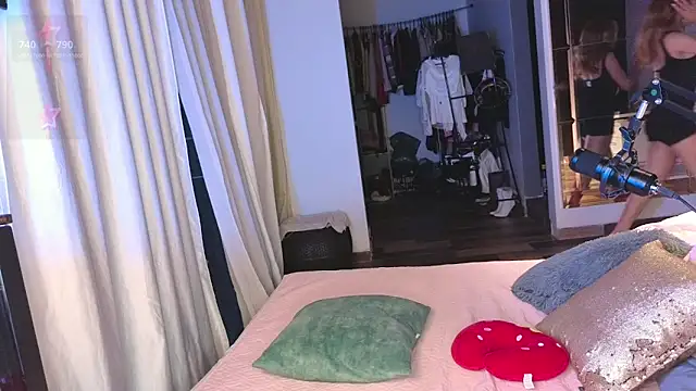 greyslopez online show from November 5, 10:43 pm