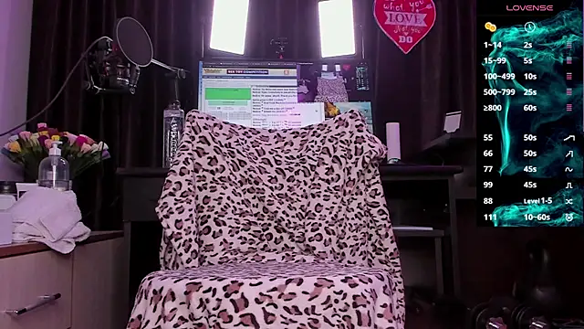 Raissa sky26 online show from February 12, 3:40 am