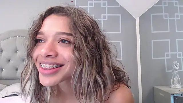 BritneyCollins online show from February 9, 7:52 pm