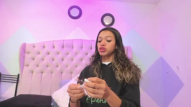 BritneyCollins online show from February 11, 11:37 am