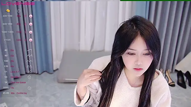 Snapshot of Fountain- chatting on January 9, 6:04 pm Fountain- online show from January 9, 6:04 pm