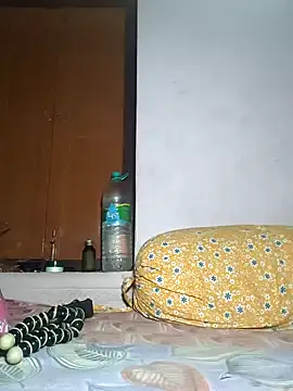 Snapshot of IndianRima chatting on February 17, 2:42 am IndianRima online show from February 17, 2:42 am