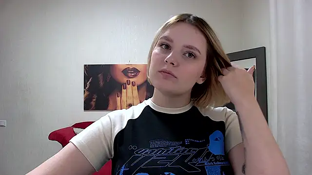 Snapshot of DianeMills chatting on March 22, 5:31 pm DianeMills online show from March 22, 5:31 pm