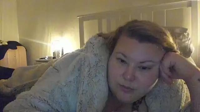 Busty-BBW-Emilie online show from January 21, 2:00 am