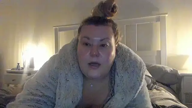 Busty-BBW-Emilie online show from January 26, 4:09 pm