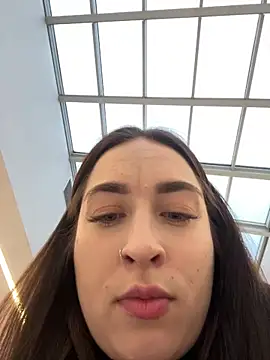 Holly Play online show from December 25, 12:26 pm