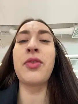 Holly Play online show from January 21, 9:13 am