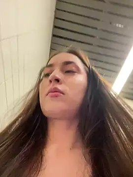 Holly Play online show from January 24, 7:08 am