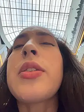 Holly Play online show from October 20, 1:11 pm