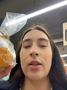 Holly Play online show from November 30, 7:12 am