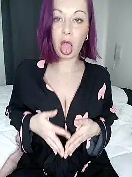 Snapshot of Chaudesquirt chatting on February 20, 3:30 pm Chaudesquirt online show from February 20, 3:30 pm