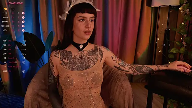 MichaellaMoon online show from January 30, 10:41 pm