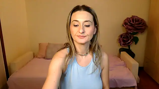 Snapshot of alexabecks chatting on December 10, 1:11 am alexabecks online show from December 10, 1:11 am