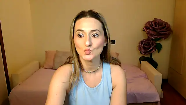 Snapshot of alexabecks chatting on December 10, 6:38 pm alexabecks online show from December 10, 6:38 pm