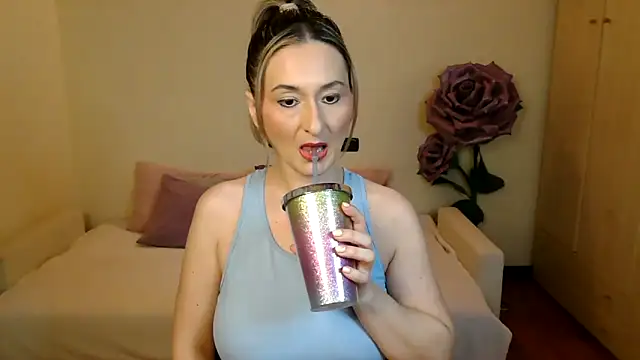 Snapshot of alexabecks chatting on March 5, 5:18 pm alexabecks online show from March 5, 5:18 pm