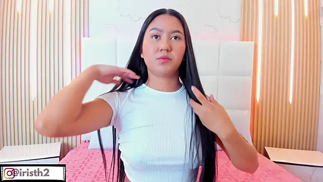 Iris Thompson  online show from October 17, 3:42 am