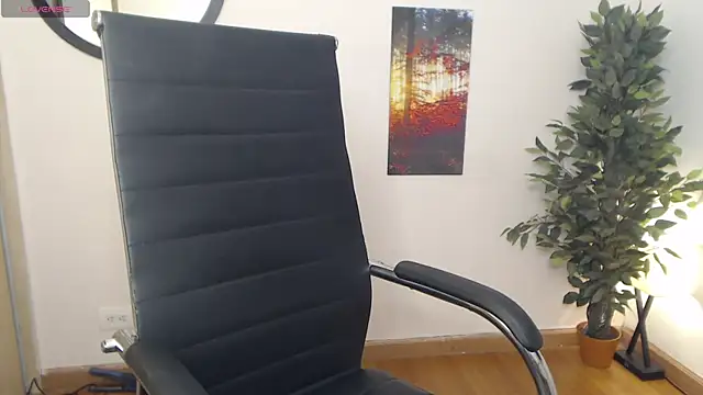 Snapshot of lucy_diiaz chatting on December 18, 11:40 pm lucy diiaz online show from December 18, 11:40 pm