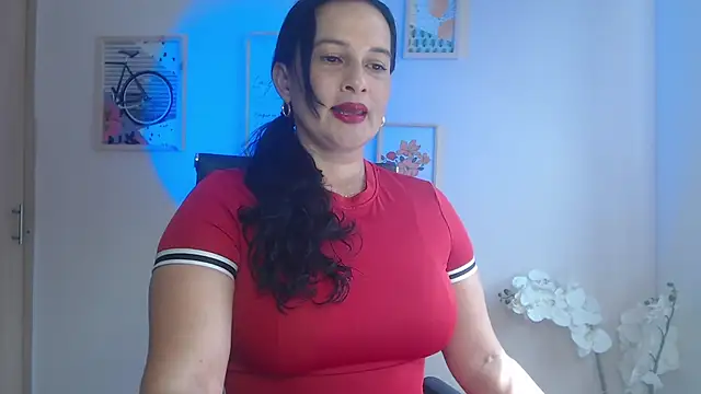 Snapshot of lucy_diiaz chatting on January 31, 6:47 pm lucy diiaz online show from January 31, 6:47 pm