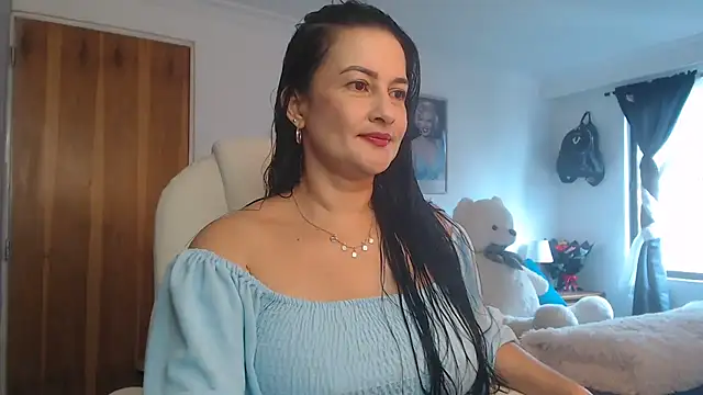 Snapshot of lucy_diiaz chatting on September 12, 7:14 pm lucy diiaz online show from September 12, 7:14 pm