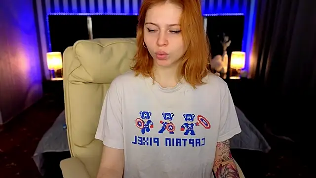 Snapshot of Sasha_Exclusive chatting on October 23, 12:59 pm Sasha Exclusive online show from October 23, 12:59 pm