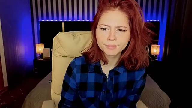 Snapshot of Sasha_Exclusive chatting on November 3, 1:45 pm Sasha Exclusive online show from November 3, 1:45 pm