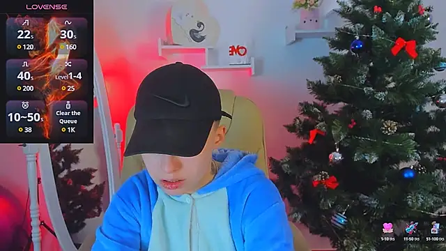 Dolly  Queen  online show from December 12, 8:21 pm