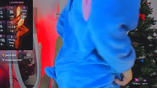 Dolly  Queen  online show from December 13, 2:32 am