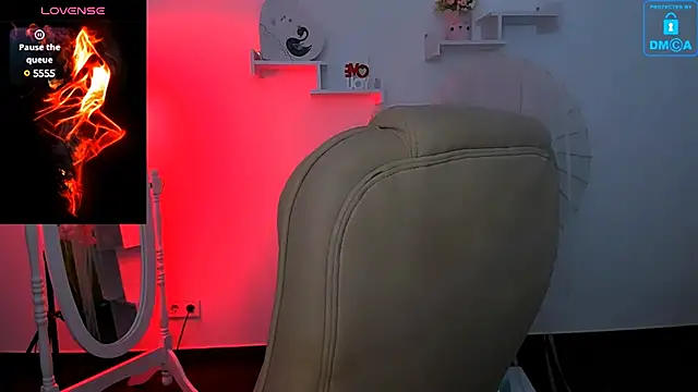 Dolly  Queen  online show from January 24, 8:32 pm