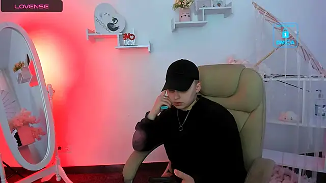 Dolly  Queen  online show from February 26, 12:05 am