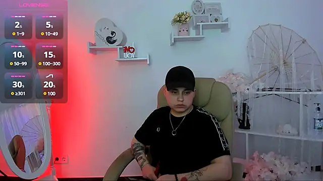 Dolly  Queen  online show from March 9, 12:53 am