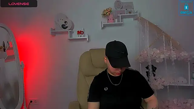 Dolly  Queen  online show from March 21, 9:56 pm