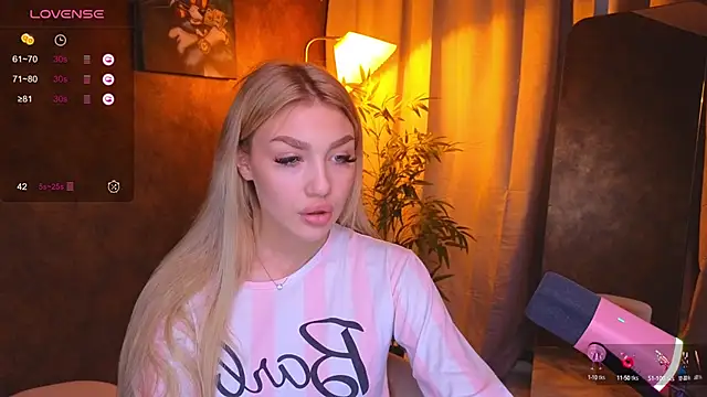 Ella Milla online show from January 15, 9:56 am