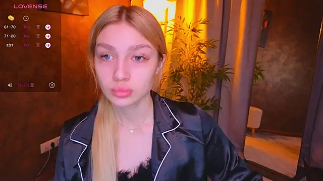 Ella Milla online show from January 27, 5:47 am